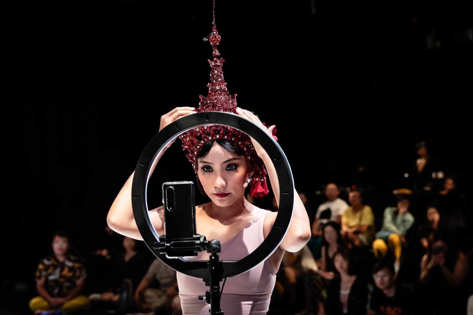 Transdisciplinary and Hybrid Artistic Research for Reimagining Community